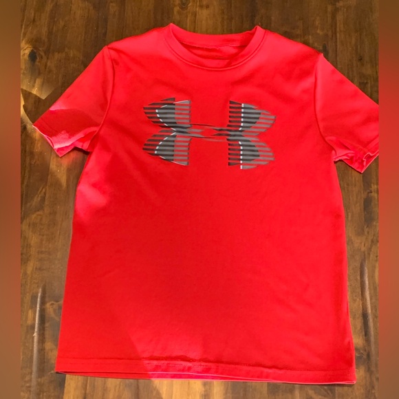 Under Armour Dri Fit Tee Size (S)/ (7) - Picture 4 of 9